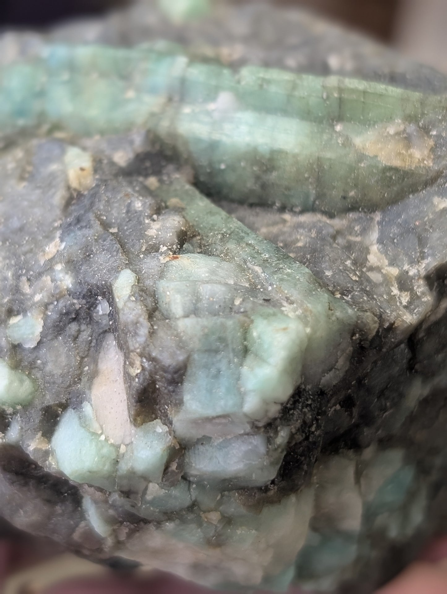 Raw Emerald (Grade A) – Brazil