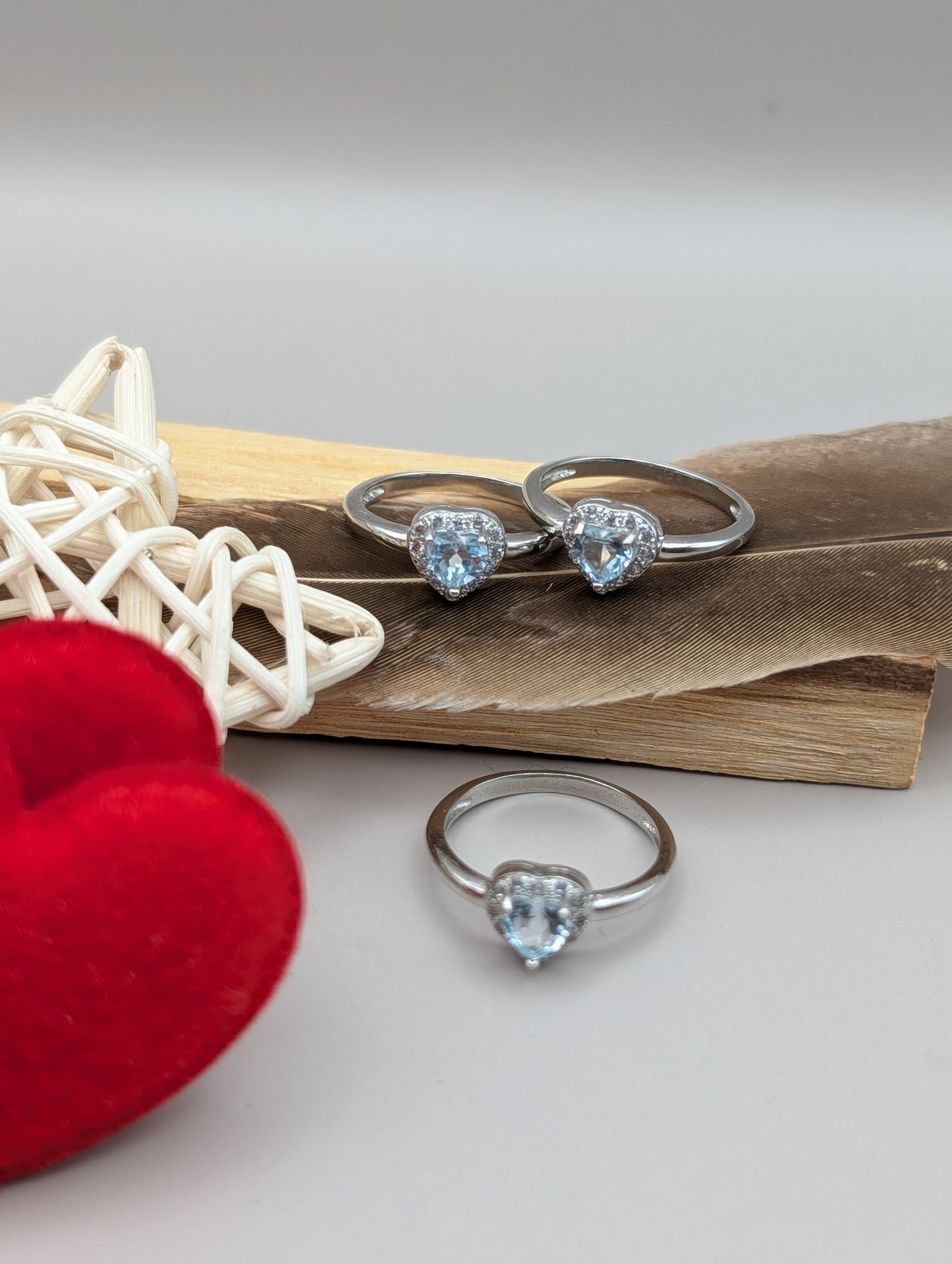 Aquamarine Heart Ring – White Bronze