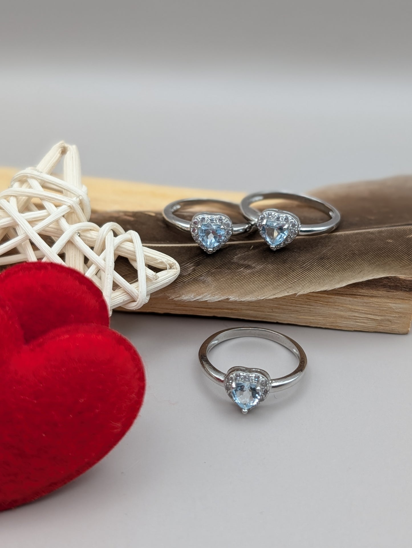 Aquamarine Heart Ring – White Bronze